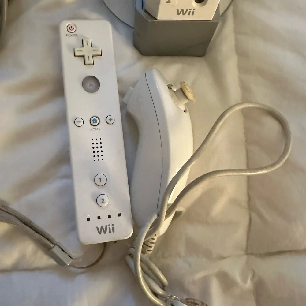Nintendo Wii Console Set with White and Gray Accessories